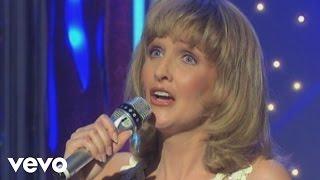 Kristina Bach - Schiffbruch in meiner Seele (ZDF Hitparade 21.03.1998) (VOD)