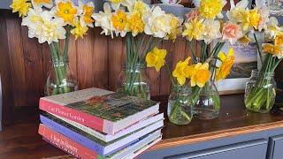 Flower farming books (a review of the most useful!)