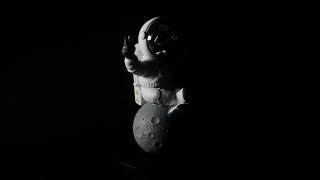 Painting a mini Astronaut.