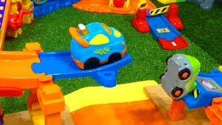 Smart Wheels City: SUPER JUMP! Our Biggest Jump yet! Vtech Go! Go! Smart Wheels Cars