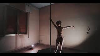 Giuditta Bicchi - Pole Dancer Performance