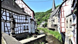 Monreal, das malerische Dorf im Elztal  in der Vulkaneifel.