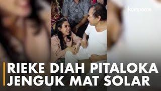 Rieke Diah Pitaloka Jenguk Mat Solar 'Bajaj Bajuri'