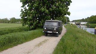 UAZ-452 Buchanka (УАЗ-452 Бучанка)am Havelkanal