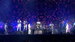 Nile Rodgers & Chic - Let's Dance & Le Freak