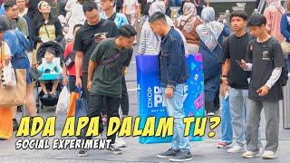 Bawak Barang PLAYSTATION Paling Besar Dekat KL! - Social Experiment