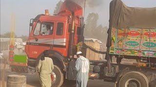 Full Power Mercedes Benz trucks || Afghan Drivers running from Bara Terminal