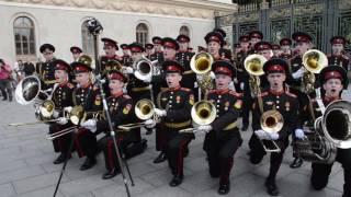 Оркестр Московского военно-музыкального училища им. В. М. Халилова выступает в Парке им. Горького