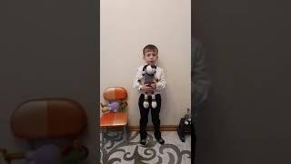 Александр Моталыгин читает стих М. Садовского "Доброе сердце"