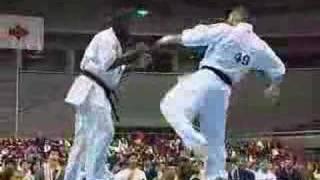Karate Kyokushin Lechi Kurbanov vs ewerton teixeira