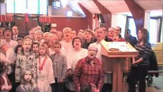 St. David's Anglican~Lutheran Church in Orillia, ON singing Silent Night