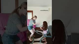 Manu e mamãe atacam novamente! #shorts #shortsviral