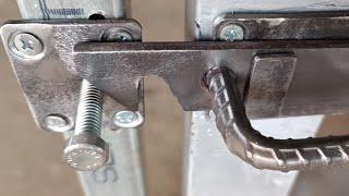 Chốt cửa tự động khóa dành cho cửa trượt cửa lùa độc đáo - DIY sliding door latch.