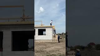 Ты знаешь к кому обратиться,если захочешь построить дом ️ #стройкадома