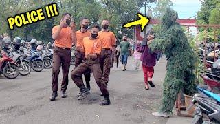 SHOCK THE POLICE.  Bushman Prank