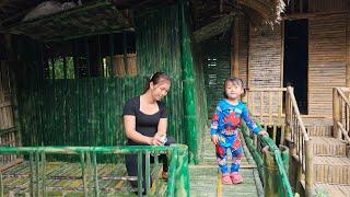 Building and repairing a bamboo stove, picking forest fruits to sell - single mother