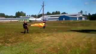 FmW 41 Flammenwerfer shooting. Немецкий ранцевый огнемёт в действии