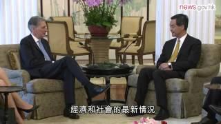 梁振英晤英外交事務大臣 (8.4.2016)