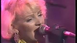 The Primitives -  Crash (At Friday Night Live 1988)