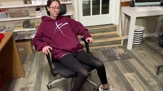 PRESLEY DEMOS OUR NEW CHAIR ~ SIHOO M57 OFFICE CHAIR ~ DISCOUNT CODE BELOW.
