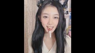 China smoky voice girl YIYI smoking & chatting with her fans 237