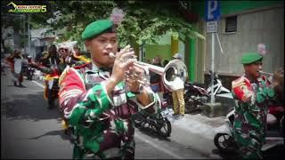 "TIM DRUMBAND GENSAKA YONZIPUR 5/ABW GEMPARKAN KOTA MALANG EVENT PLAYPASS DRUMBAND COMPETITION."