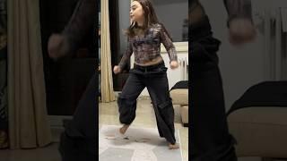 Lara ha imparato una nuova coreografia!