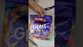 unboxing Cadbury gems minis ru.100