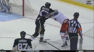 Brandon Dubinsky vs Tom Sestito Sep 26, 2015