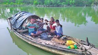 আজ আমরা সবাই খুব খুশি,অল্প টাইমে অনেক টাকার মাছ ধরে বিক্রি করলাম!!!