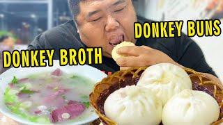 Donkey meat buns are served with donkey meat soup, Brother Hou, a mouthful of steamed buns, luxury!
