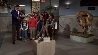 Friends - Joey as a Museum tour guide