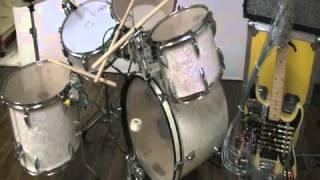 Jeremy Boyle Self Playing Guitar and Drums 1