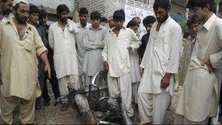 Motorcycle bomb hits mosque in Pakistan, kills two