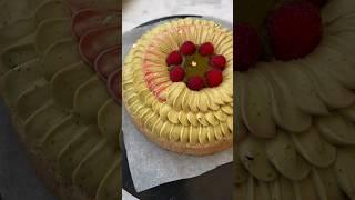 RASPBERRY PISTACHIO DACQUOISE 🩷