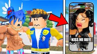 We Got STALKED By CRAZY ONLINE DATERS On ROBLOX SNAPCHAT!! (LifeTogether  RP)