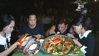 Ginataang alimasag at inihaw na hito