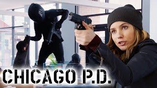 Police witnesses a bank robbery while investigating | Chicago P.D.