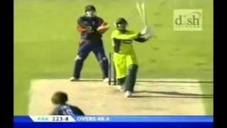 Abdul Razzaq Bang Bang Sixes