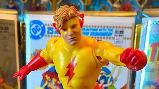 Mcfarlane DC Multiverse Gold Label Crisis on Infinite Earths Wally West Kid Flash Review