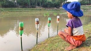 Best Fishing Video 2022 | Traditional Boy Catching Big fish With Plastic Bottle Fish Hook By River