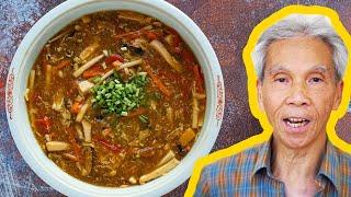   Dad's AMAZING Hot and Sour Soup (酸辣湯)!