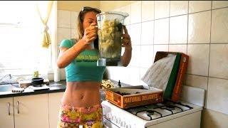 A Day in the Life of a Raw Till 4 Vegan with Freelee the Banana Girl