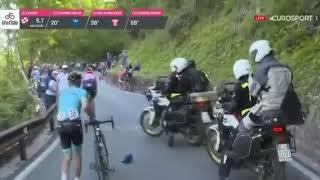 PAZZESCO LOPEZ PICCHIA UN TIFOSO AL GIRO D'ITALIA 2019