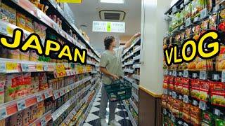 American Teenager vs Japanese Grocery Store