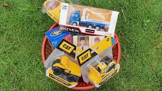 Unboxing Mobil Mobilan, Dam Truk, Bulldozer, Mobil Derek, Helikopter, Motor Motoran, dan Kapal Selam