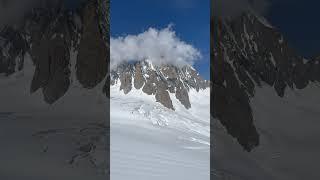 Peaks and Glaciers of the Mont Blanc massif. Le Tour Ronde, Glacier de Géant, Grand Capucin