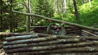 A hut made from improvised tools, Solo bushcraft