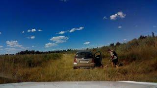 House robber chased for over an hour - Bakkie vs Merc