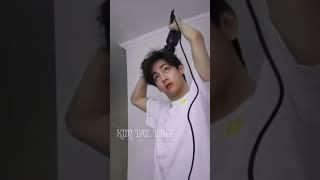 the way taehyung giving daddy vibes️‍ while drying his hair#bts #taehyung #shorts